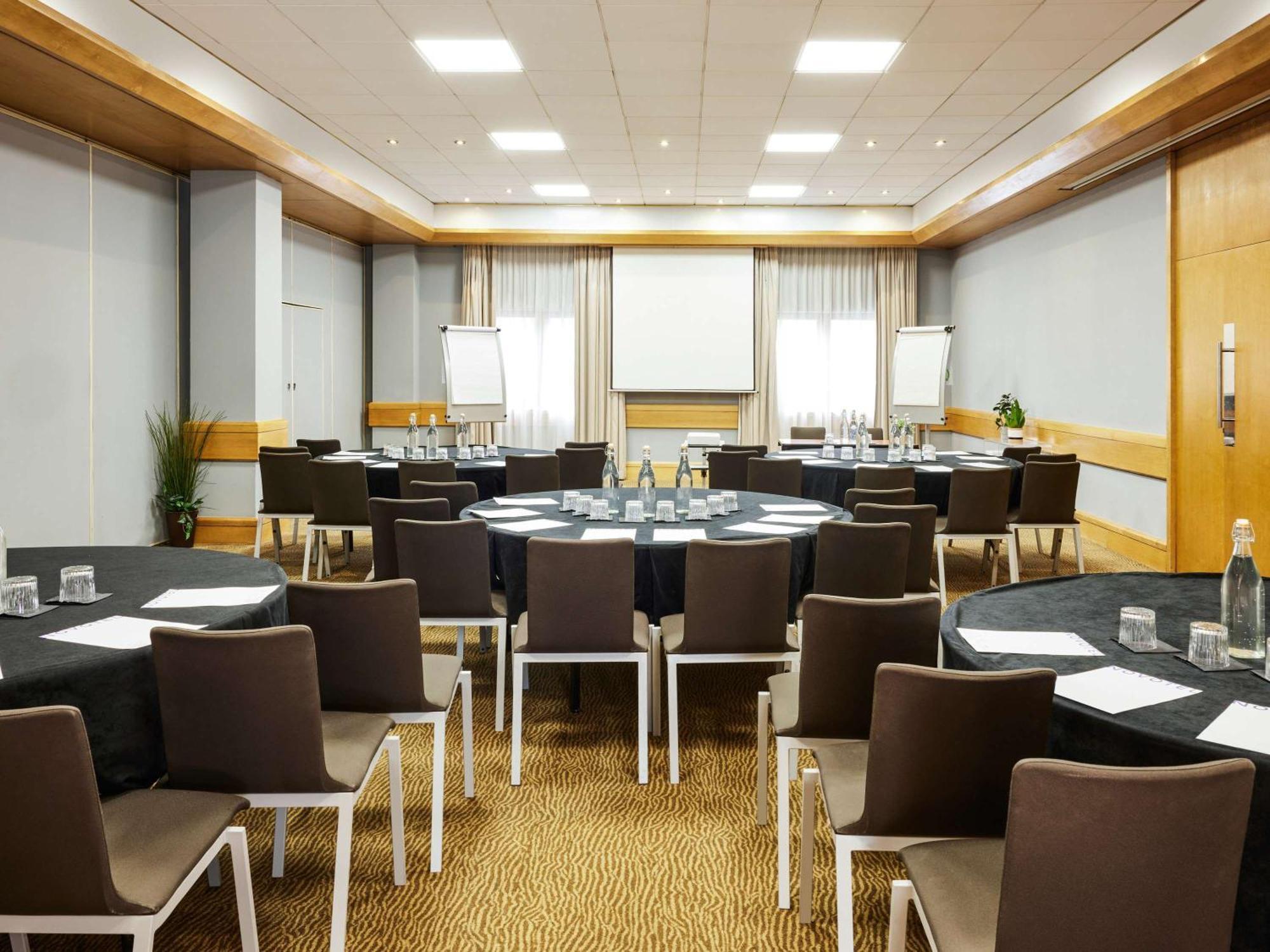 Novotel Bristol Centre Экстерьер фото