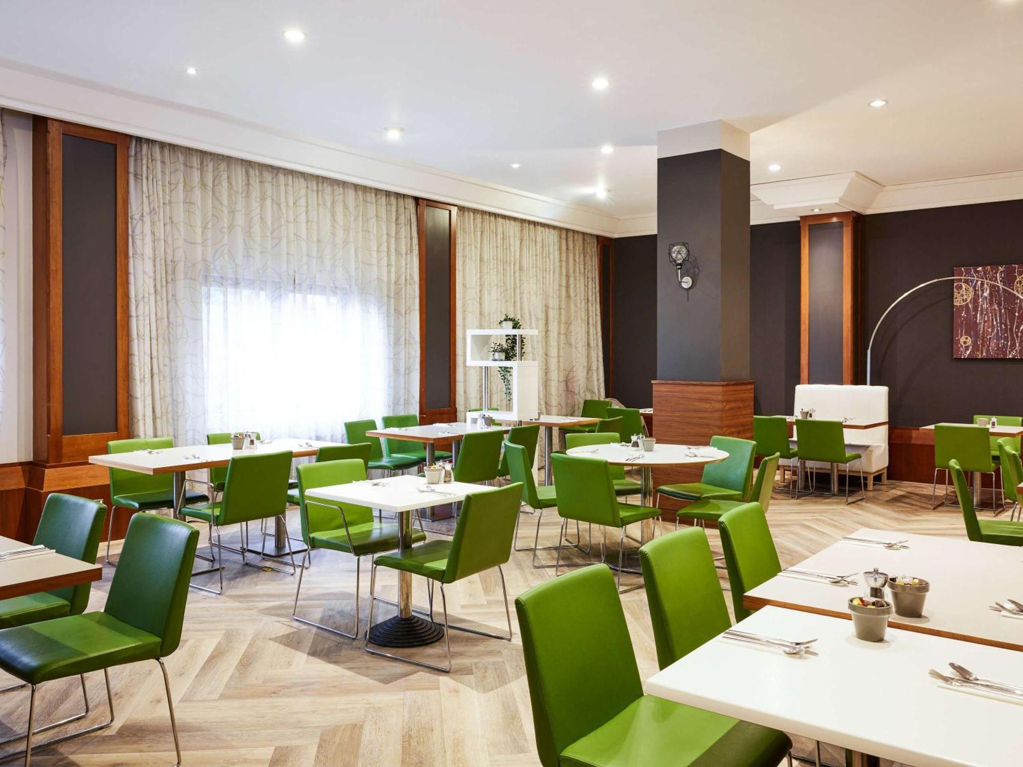 Novotel Bristol Centre Экстерьер фото