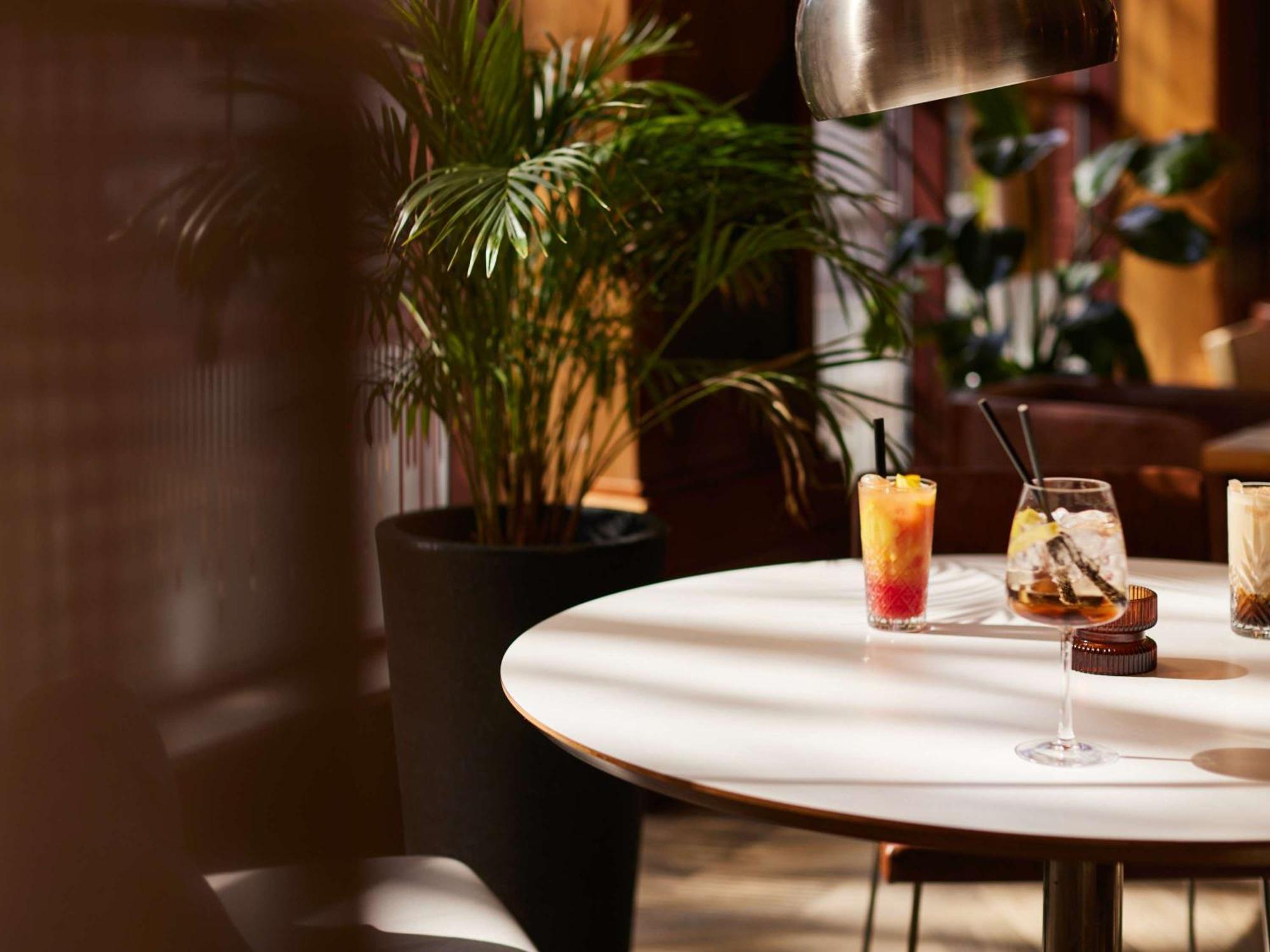 Novotel Bristol Centre Экстерьер фото