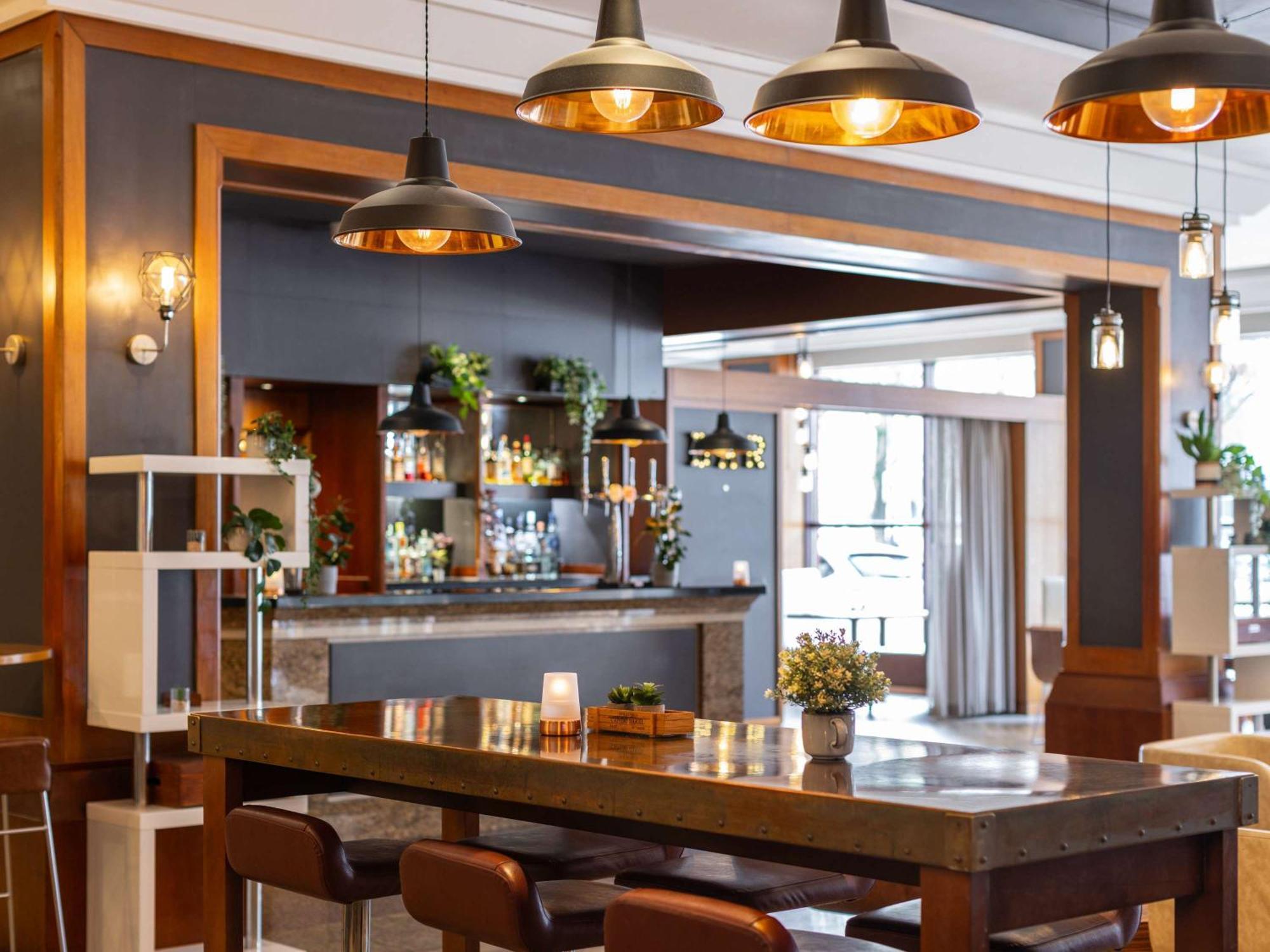 Novotel Bristol Centre Экстерьер фото