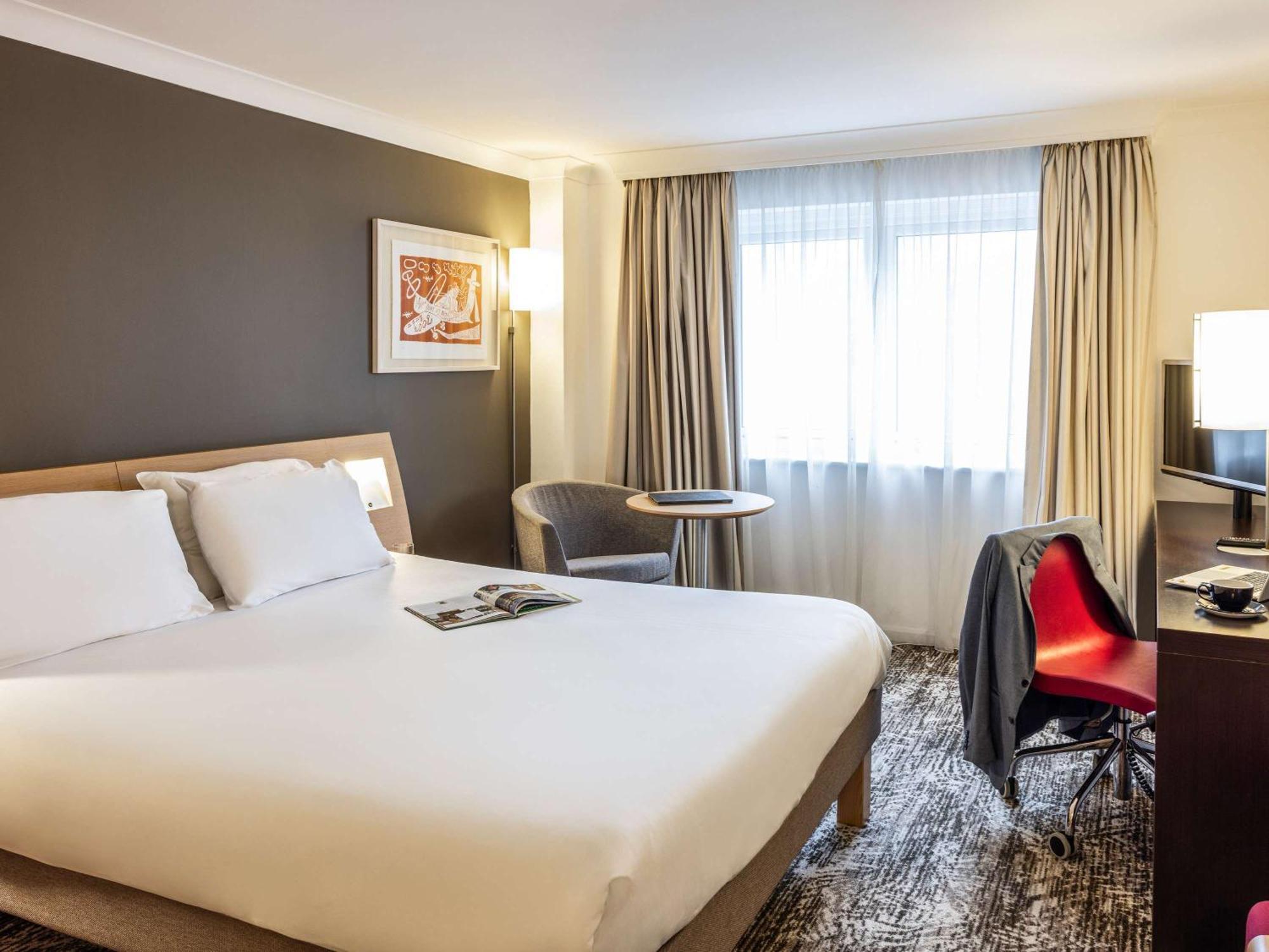 Novotel Bristol Centre Экстерьер фото